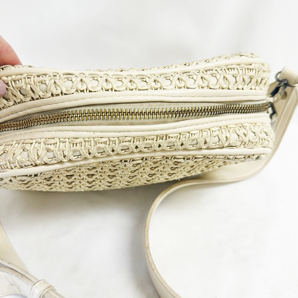 ANTIK KRAFT Cream Braided Crossbody Bag Faux Leather With Adjustable Strap - Picture 4 of 9